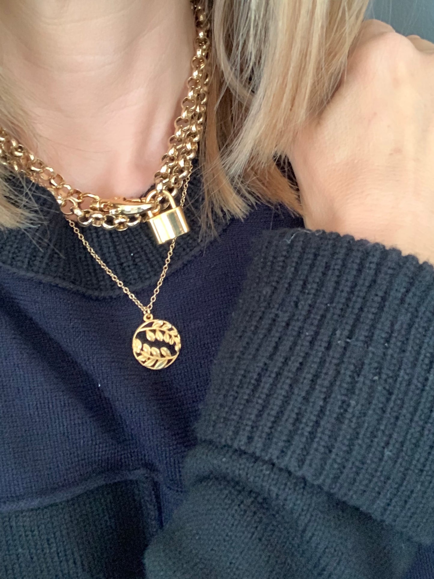 The commitment Necklace