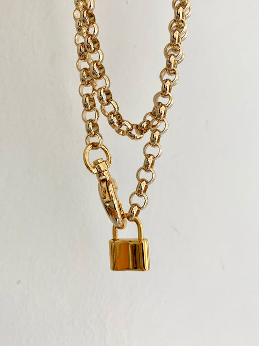 The commitment Necklace